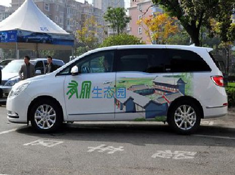 临武户外车贴喷绘如何保持效果?